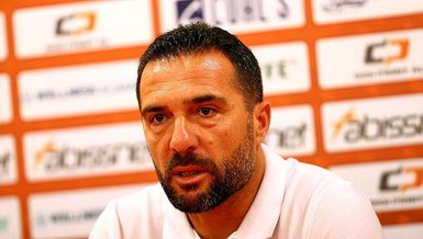 KF Tirana Teknik Direktörü Shehi: Beşiktaş gibi bir takımla oynamak bizim için zor!