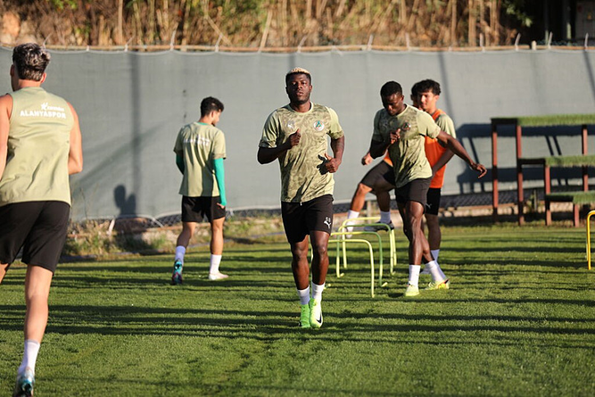 alanyaspor-gaziantep-fk-canli-corendon-alanyaspor-gaziantep-fk-maci-ne-zaman-saat-kacta-ve-hangi-kanalda-1762147704672.png Alanyaspor-Gaziantep FK maçları