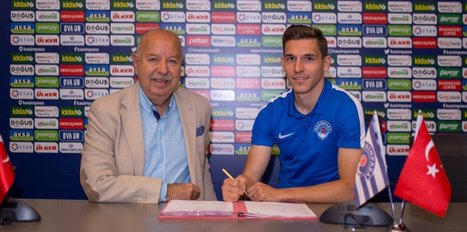 Pavelka, 3 yıl daha Kasımpaşa'da