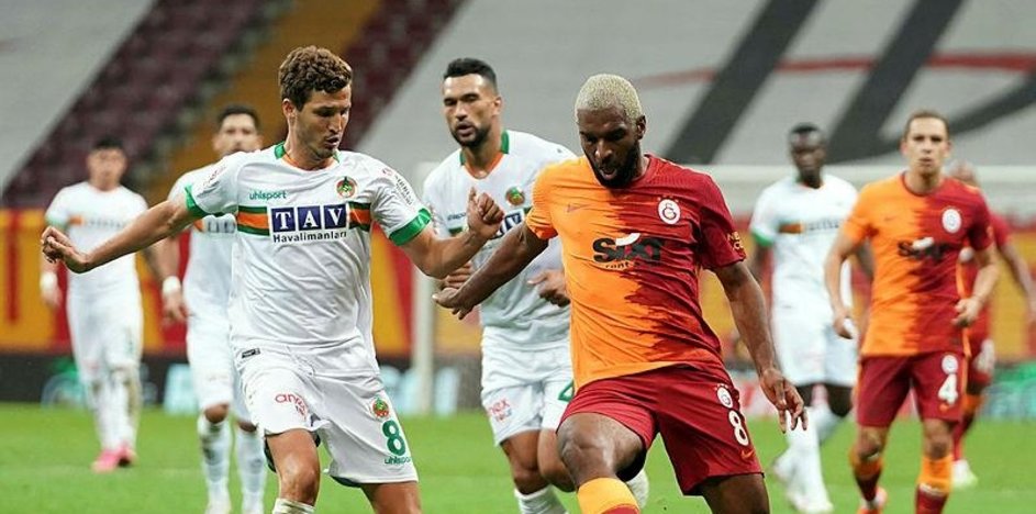 lider ve finalist sahada mucadele a