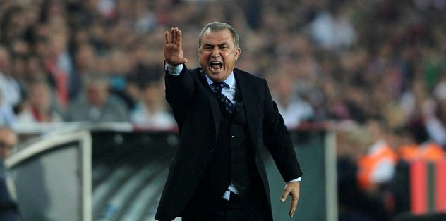 Fatih Terim akşam istifa etti sabah geri döndü