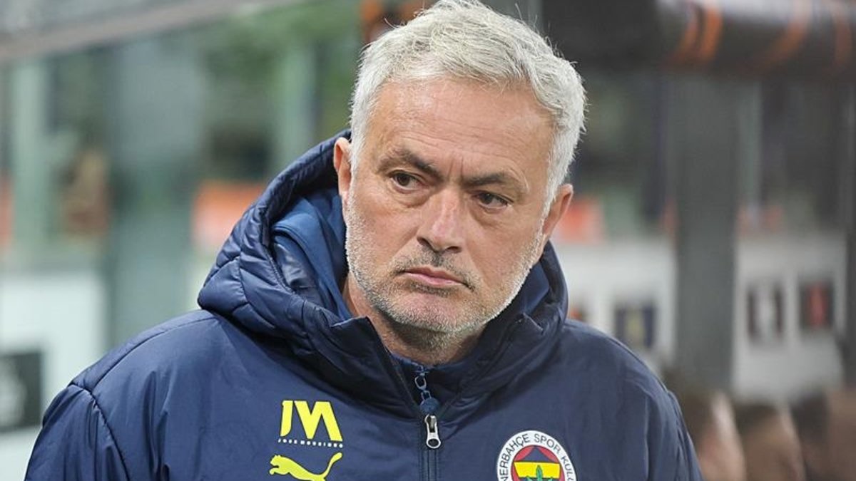 Fenerbahçe'de Jose Mourinho: Kimliğinizi kaybederseniz... Fenerbahçe'de Jose Mourinho: Kimliğinizi kaybederseniz...