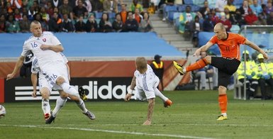 Hollanda - Slovakya İkinci tur maçı