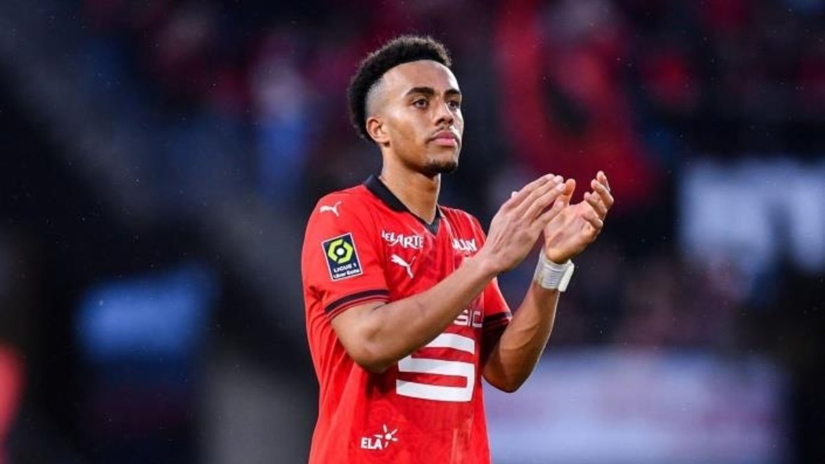 TRANSFER HABERİ - Galatasaray'dan sağ bek harekatı! 2 isimden biri olacak