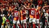 Aslan zirveyi sever