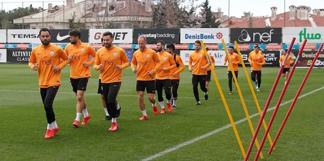Galatasaray'da Fenerbahçe derbisi hazırlıkları başladı