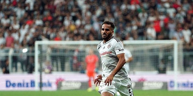 Douglas orta sahada oynar