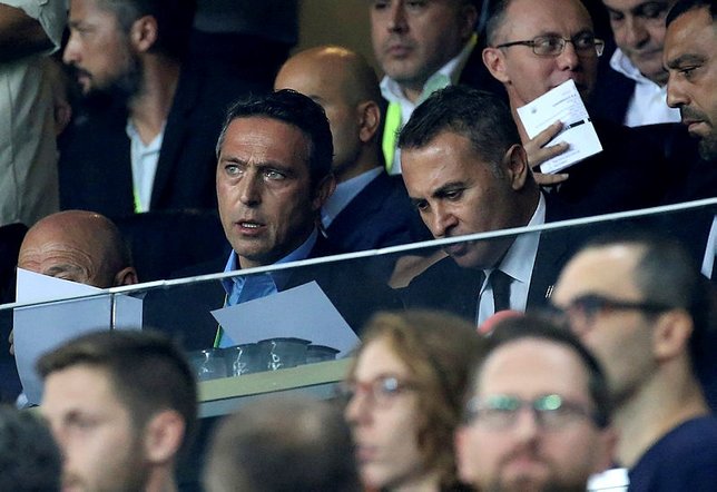 Fenerbahçe tribünlerinde Ersun Yanal sesleri!