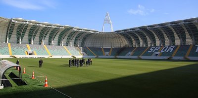 Akhisarspor, ilk kez yeni stadyumunda