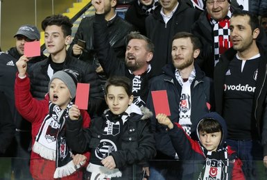 Beşiktaş taraftarından Trabzonspor’a destek