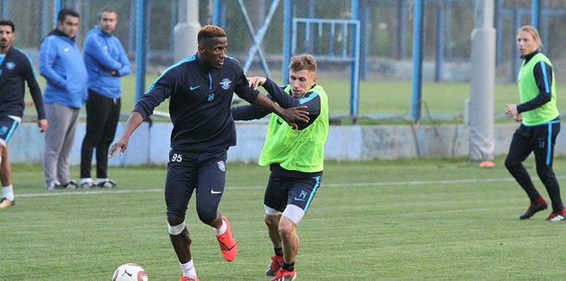 Adana Demirspor'da Joher Rassoul'un dirseği kırıldı