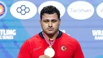 Rıza Kayaalp’ten altın madalya