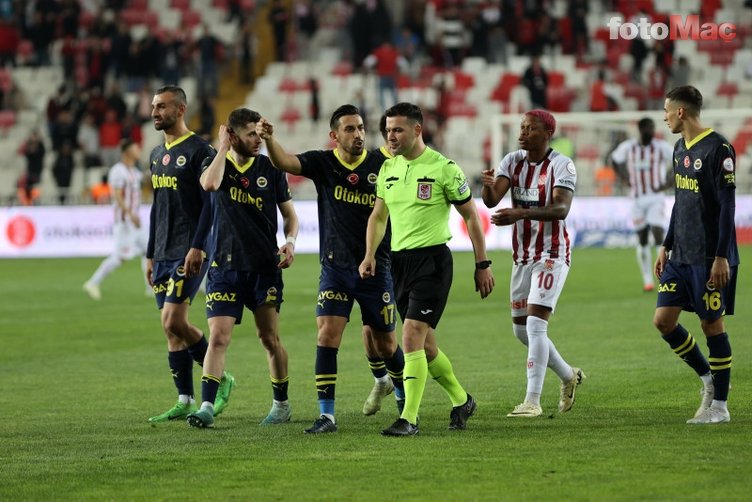 Fenerbahçe'de Livakovic suskunluğunu bozdu! Penaltı pozisyonunu anlattı