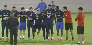 Futbolcular kenetlendi