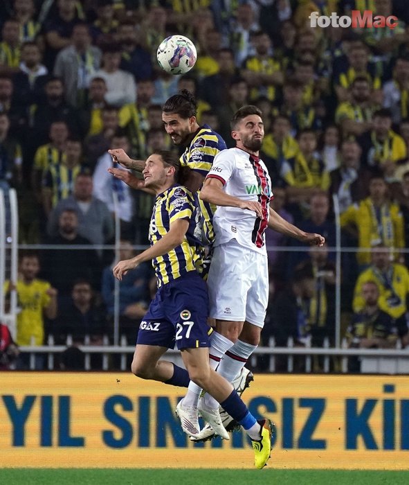 Ahmet Çakar Fenerbahçe F.Karagümrük maçının hakemini değerlendirdi! Verdiği 3 penaltı da...