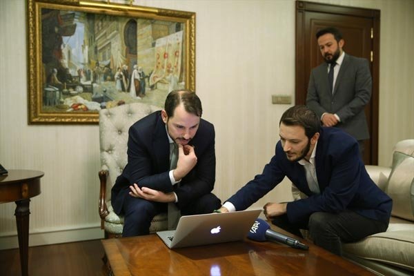 iste berat albayrak in sectigi resimler