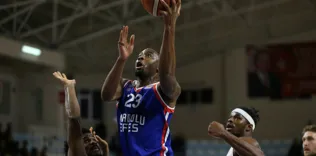 Anadolu Efes’in konuğu Maccabi FOX