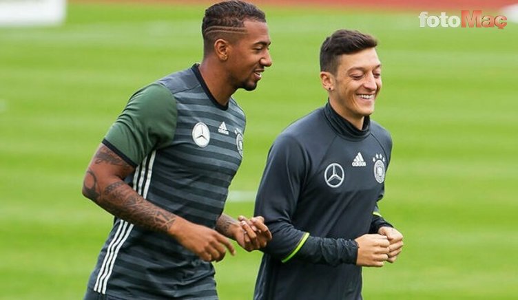 Mesut Özil'den flaş transfer hamlesi! Dünya yıldızıyla görüştü ve...