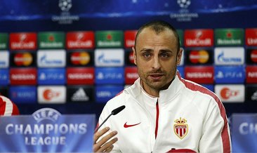 Berbatov emekliye ayrıldı