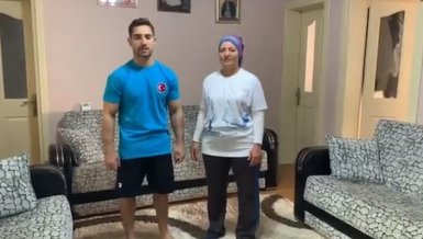 Milli jimnastikçi İbrahim Çolak çalışmalarını annesiyle sürdürüyor