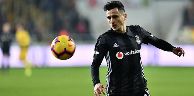 Mustafa Pektemek Beşiktaş'ta kalabilir!