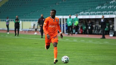 Son dakika transfer haberi: Altay Başakşehir'in eski oyuncusu Bolingoli Mbombo ile ilgileniyor!