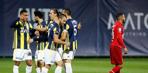 Fenerbahce Az Alkmaar I 3 Golle Gecti Son Dakika Fenerbahce Haberleri Fotomac