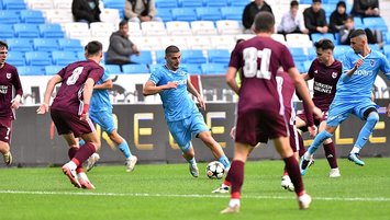 Fırtına yıktı geçti