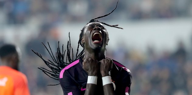 Galatasaray'da Bafetimbi Gomis pişmanlığı! 500 bin Euro...