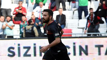 Karşıyaka'da Emre patlama yaptı