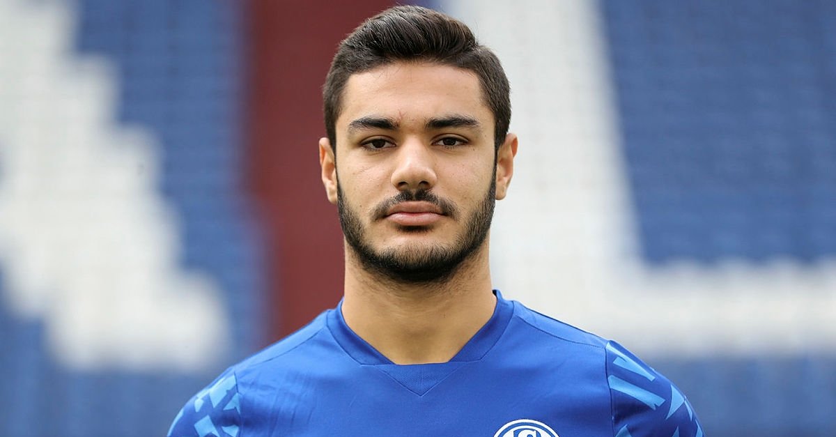 Liverpool Ozan Kabak I Transfer Etmek Istiyor Ozan Kabak Kimdir Son Dakika Almanya Bundesliga