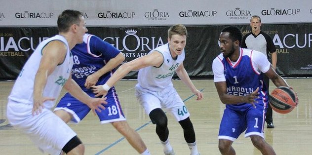 Anadolu Efes hazırlık maçında TOFAŞ'ı devirdi!