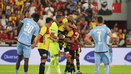 İsmail Köybaşı'nın jübile maçında Göztepe, Trabzonspor'u yendi