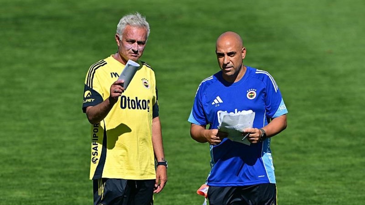 TRANSFER HABERİ: Fenerbahçe'den sürpriz transfer girişimi! TRANSFER HABERİ: Fenerbahçe'den sürpriz transfer girişimi!